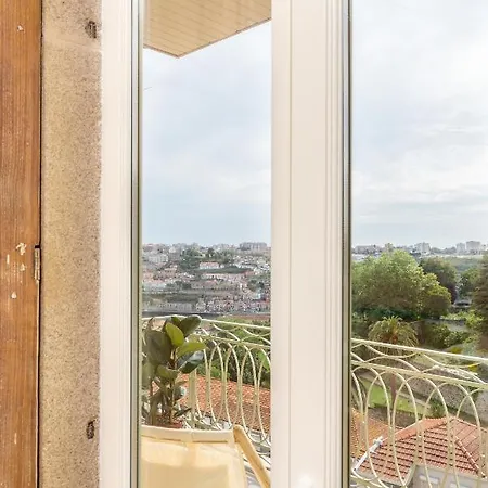 Apartman Tripas-coracao, Cordoaria River View, Garden View Or Loft *
